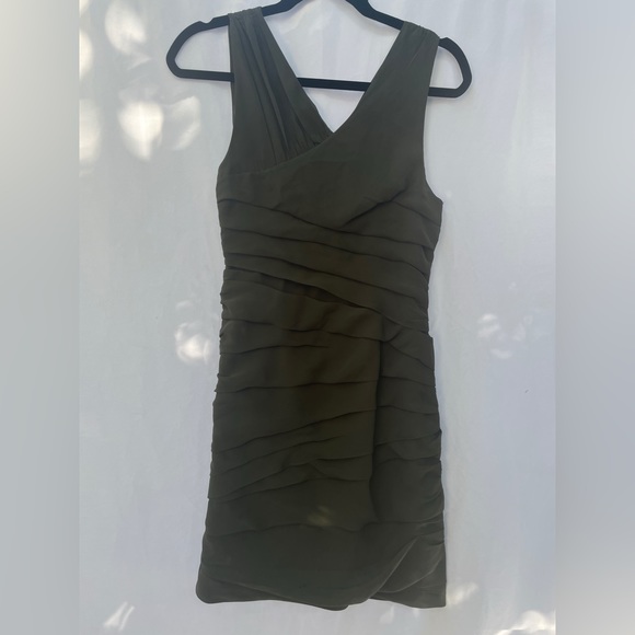Aqua Olive Green Ruched Abstract Shoulder Mini Dress (Small) - Picture 3 of 6
